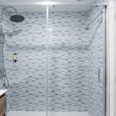 別荘 A Unique Experience In *